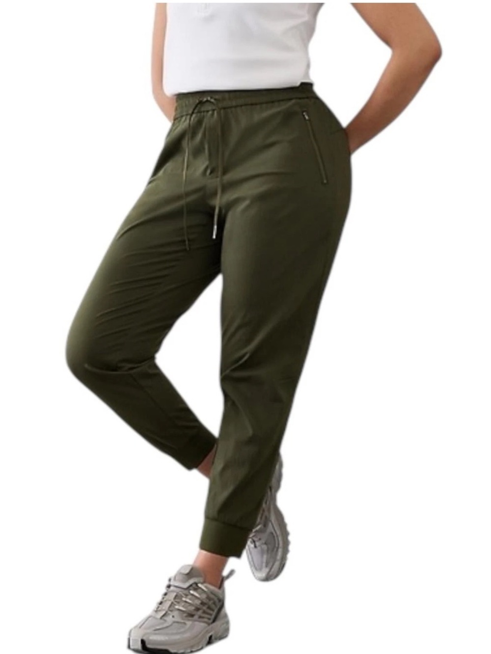 ATHLETA Trekkie Relaxed Mid Rise Jogger
Olive Green
Size 3X